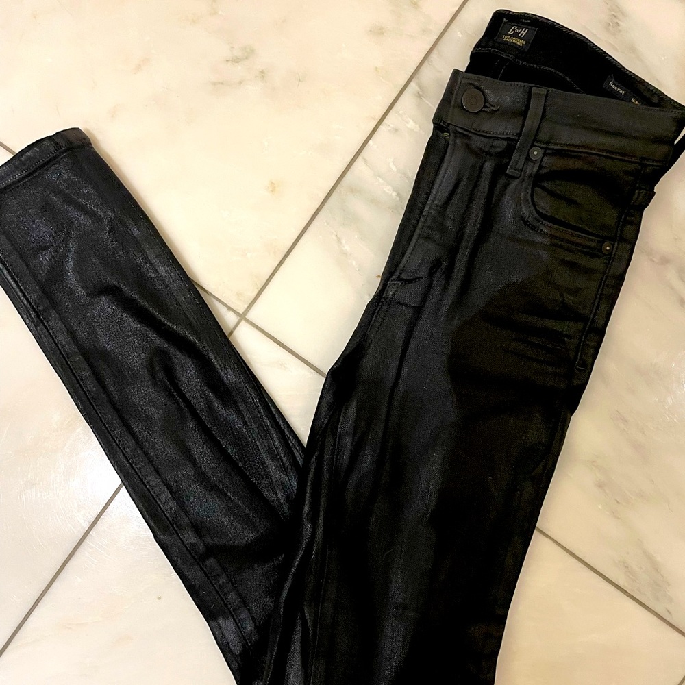 Citizens of Humanity Shiny Black Rocket High Rise Jeans. Size 25. Worn Once!